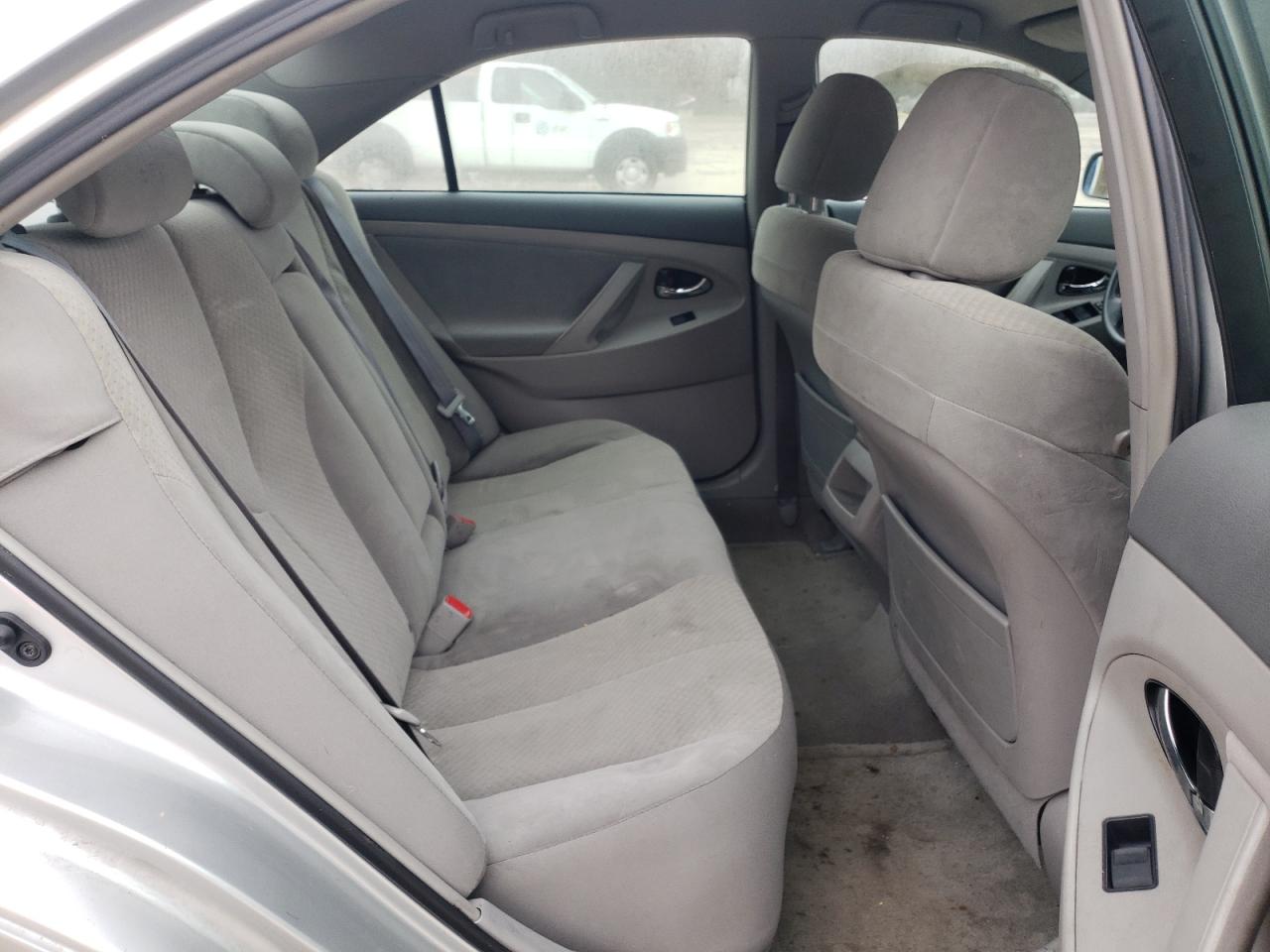 Photo 6 from auction – 2007 TOYOTA CAMRY CE with VIN 4T1BE46K07U696951