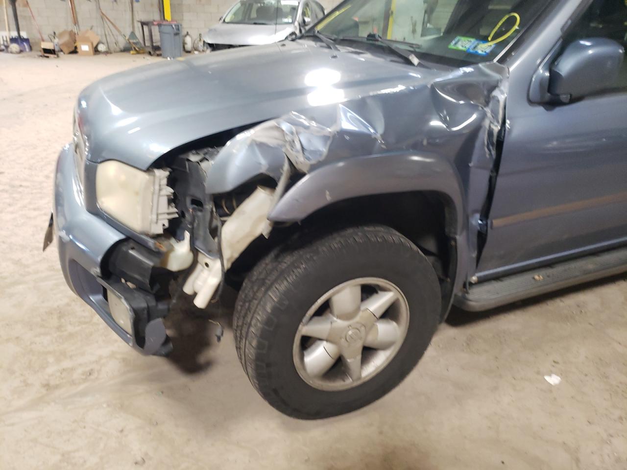 Photo 9 from auction – 2001 NISSAN PATHFINDER with VIN JN8DR09Y51W576718