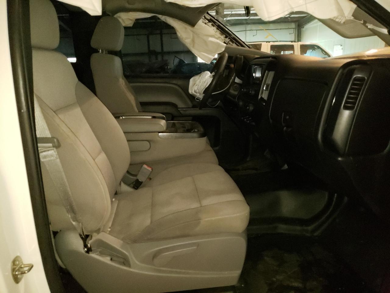Photo 5 from auction – 2015 GMC SIERRA C15 with VIN 1GTN1TEC6FZ900557