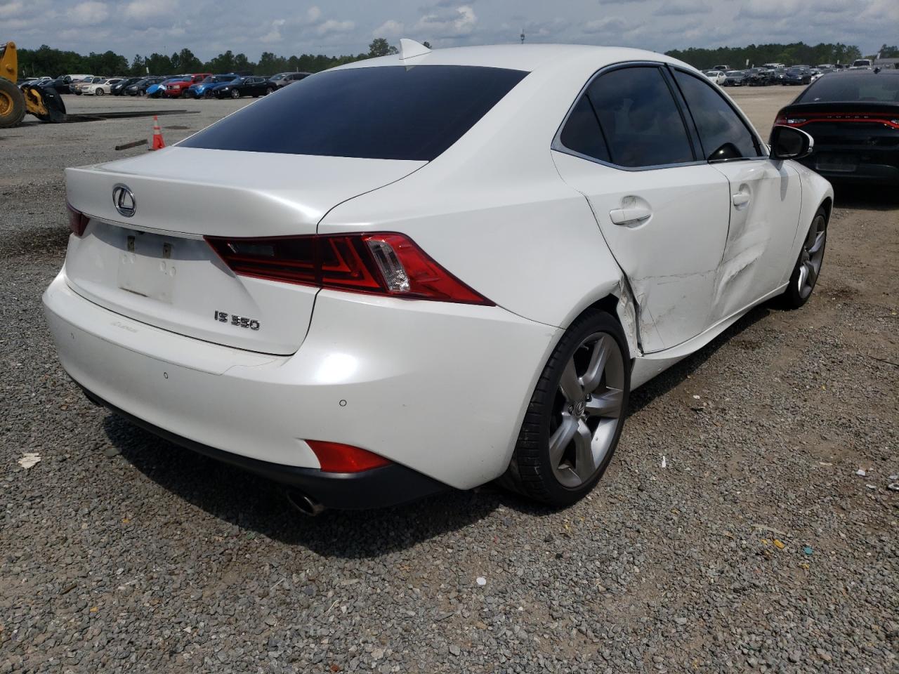 Photo 4 from auction – 2015 LEXUS IS 350 with VIN JTHBE1D22F5019462