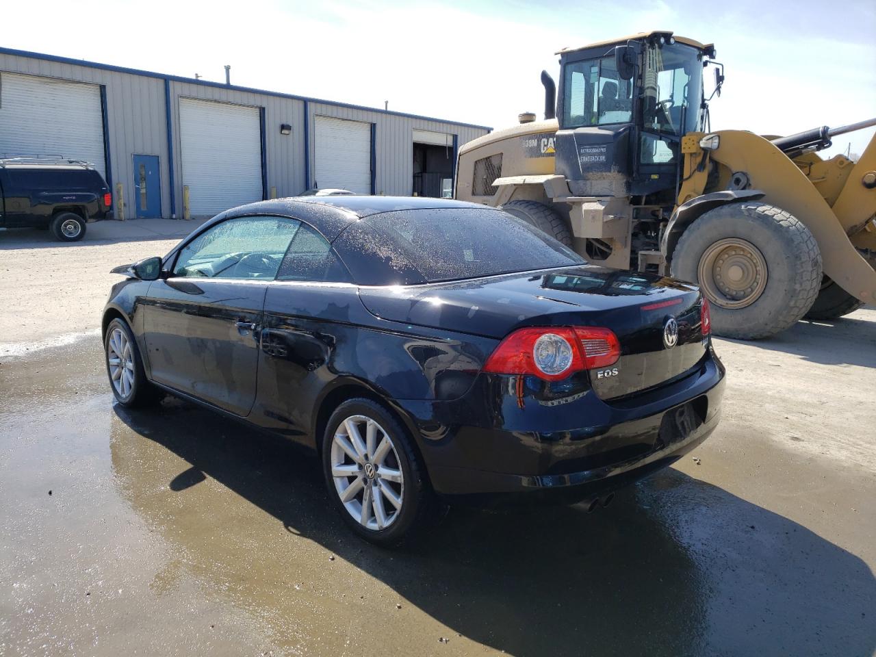 Photo 3 from auction – 2011 VOLKSWAGEN EOS KOMFOR with VIN WVWBA7AH1BV000713