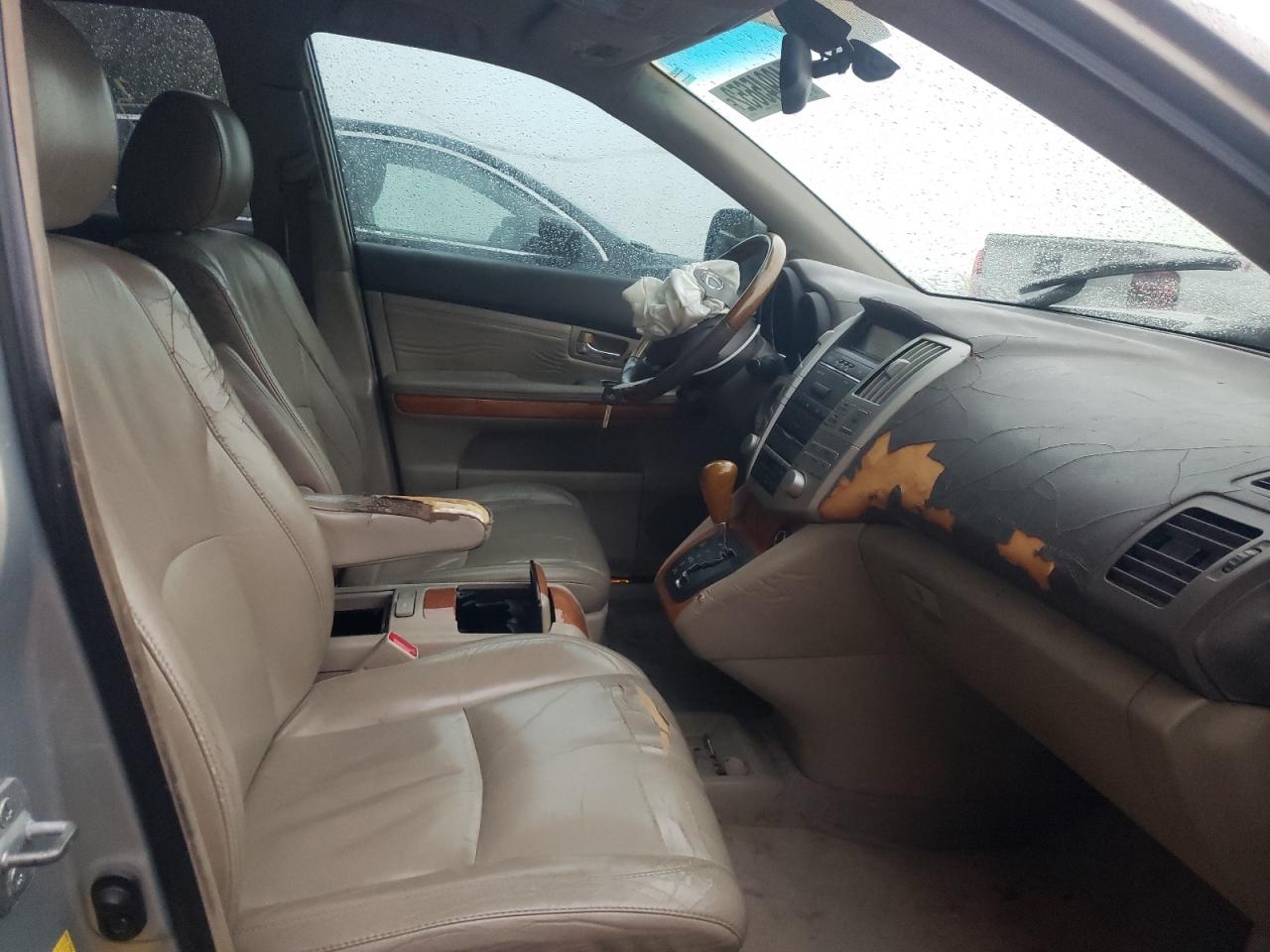 Photo 5 from auction – 2005 LEXUS RX 330 with VIN 2T2GA31U85C019239