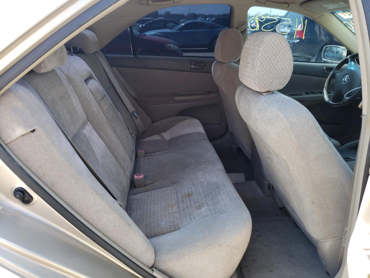 Photo 6 from auction – 2002 TOYOTA CAMRY LE with VIN JTDBE32K120079370