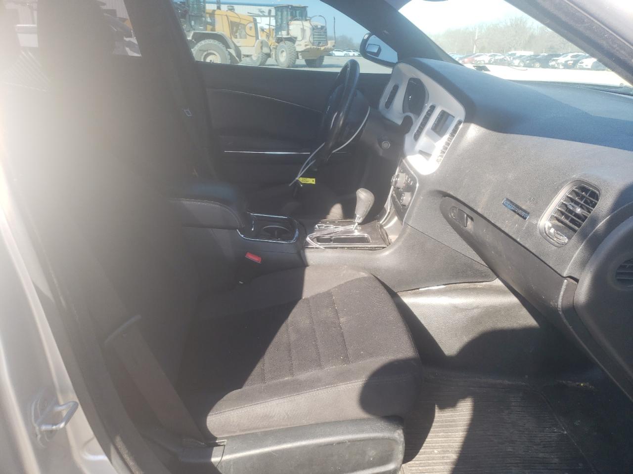 Photo 5 from auction – 2013 DODGE CHARGER with VIN 2C3CDXAT4DH677058