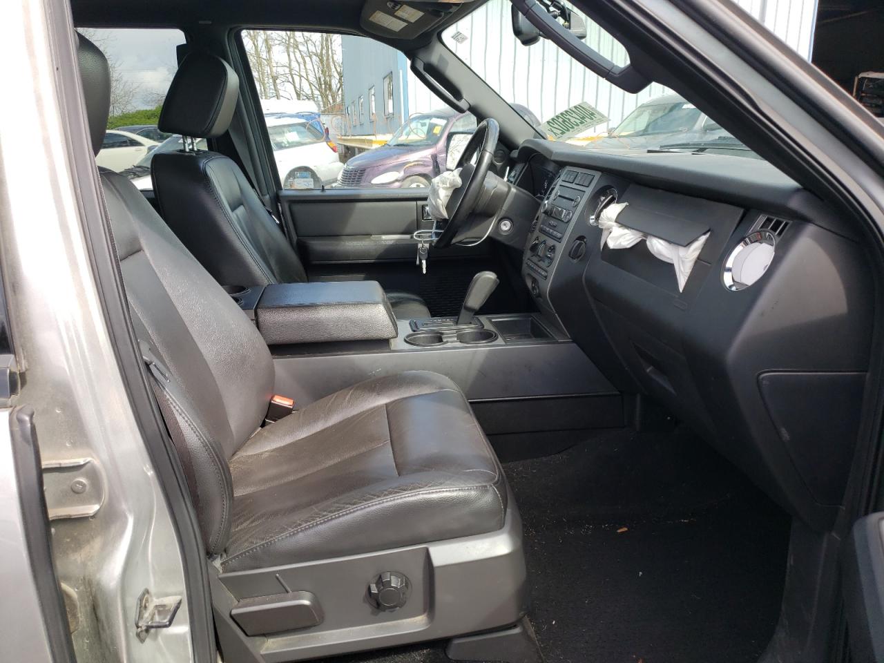 Photo 5 from auction – 2008 FORD EXPEDITION with VIN 1FMFU16508LA62432