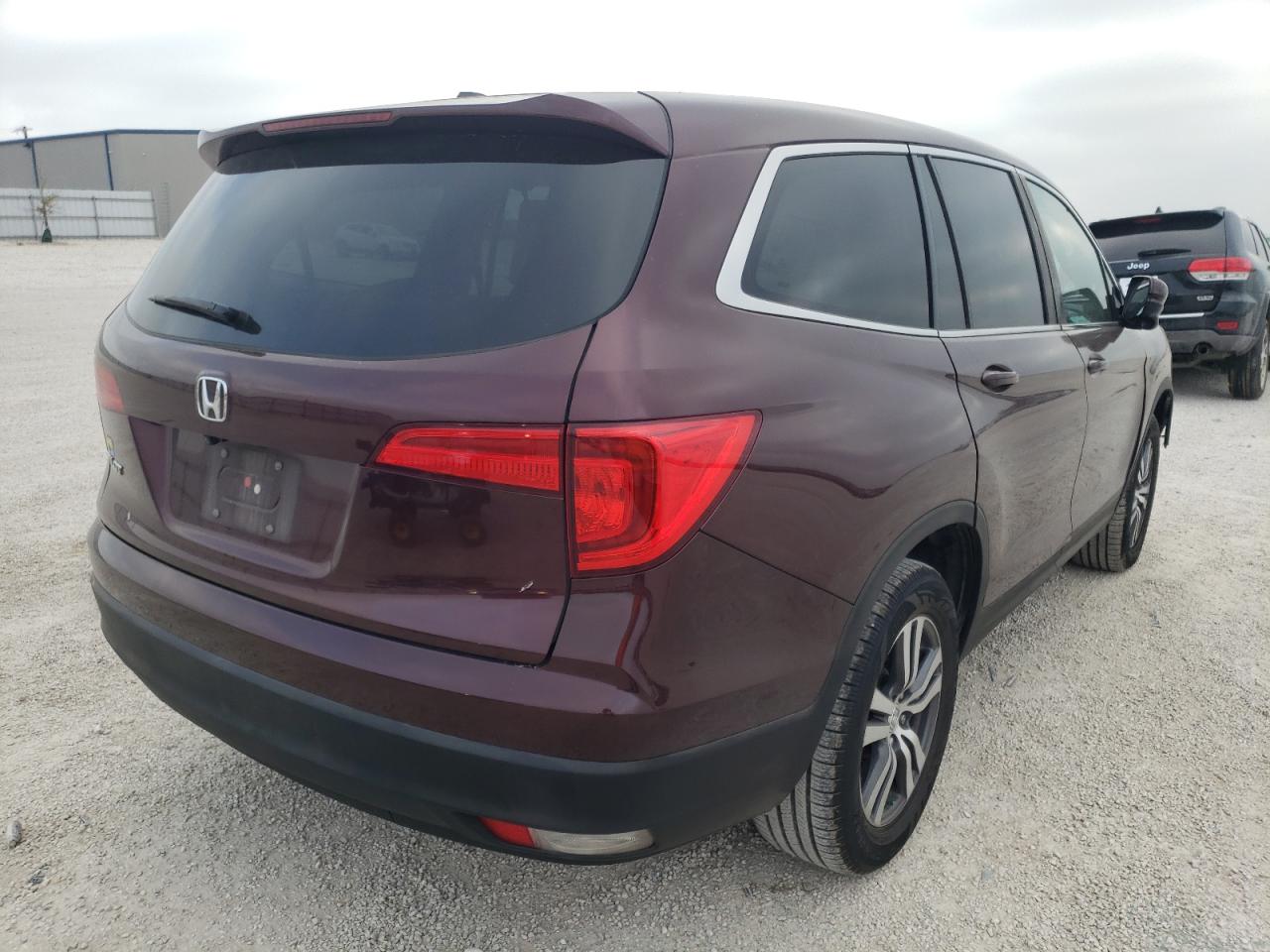 Photo 4 from auction – 2017 HONDA PILOT EXL with VIN 5FNYF5H57HB039907
