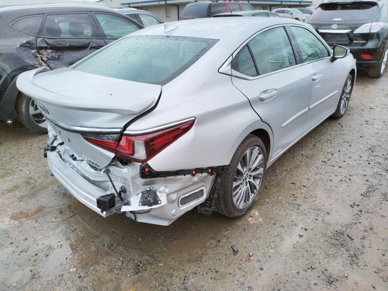 Photo 4 from auction – 2021 LEXUS ES 300H with VIN 58ADA1C16MU003352
