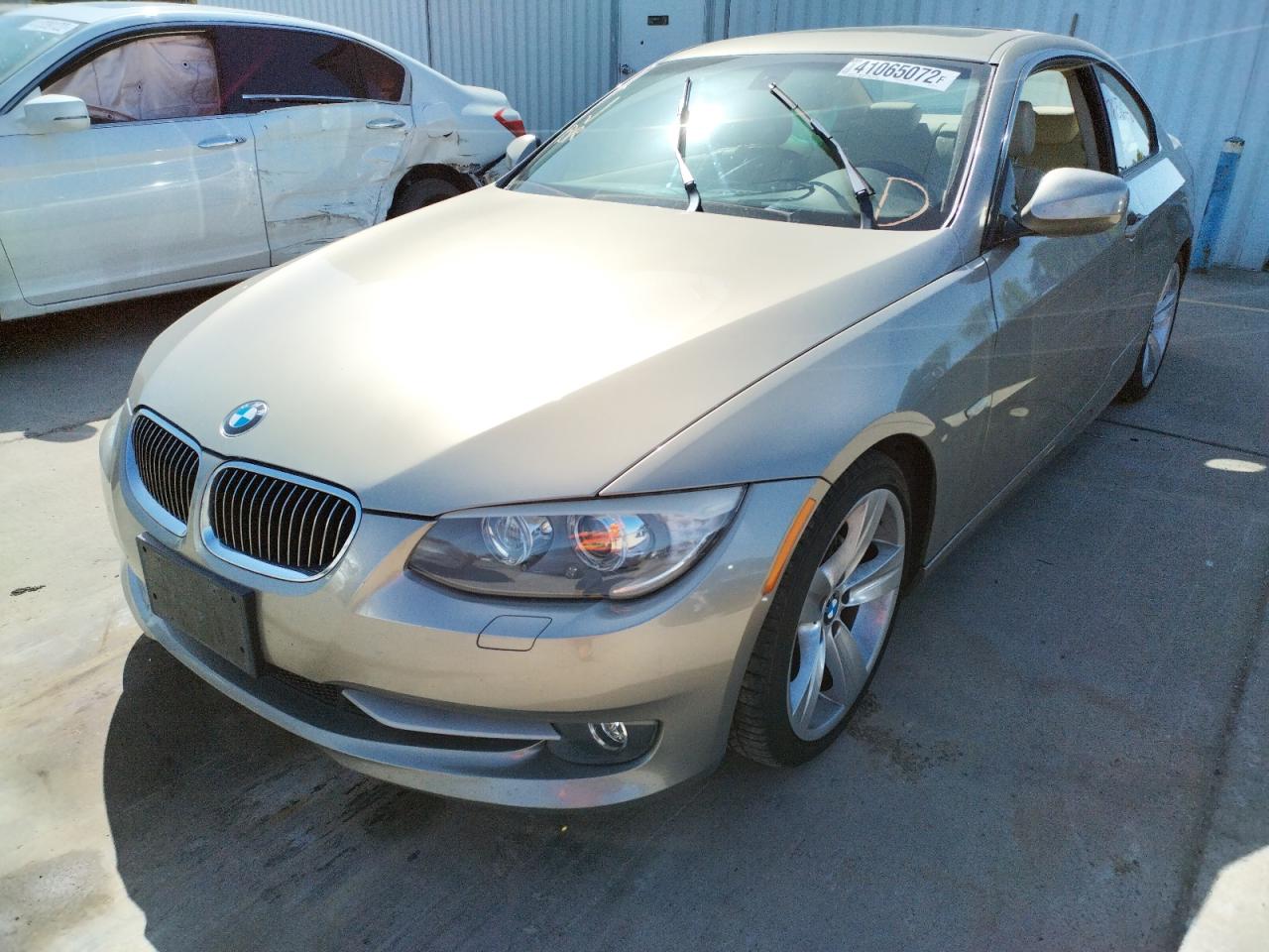 Photo 2 from auction – 2011 BMW 328 I with VIN WBAKE3C51BE557716