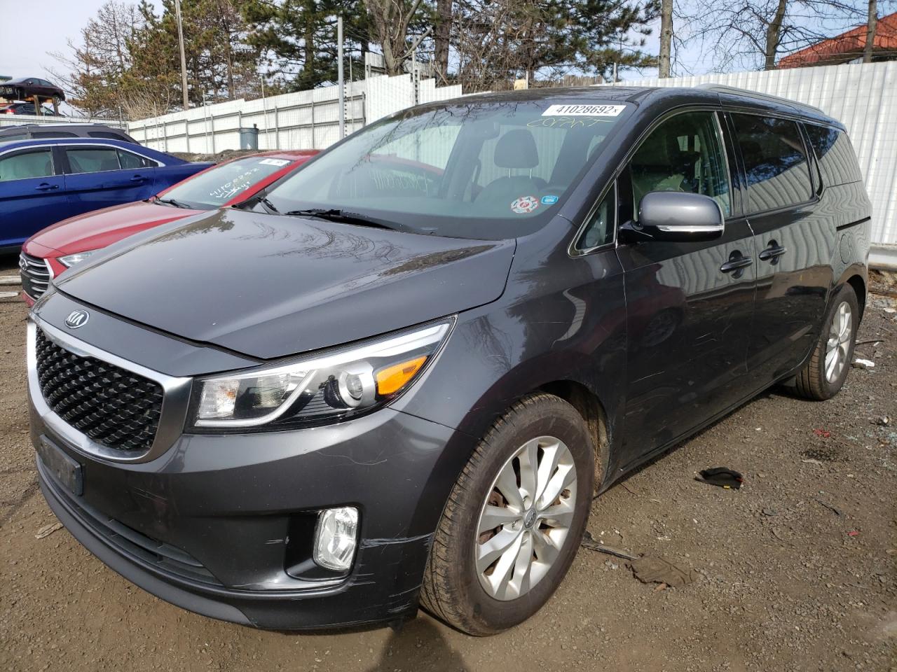 Photo 2 from auction – 2016 KIA SEDONA EX with VIN KNDMC5C17G6138071