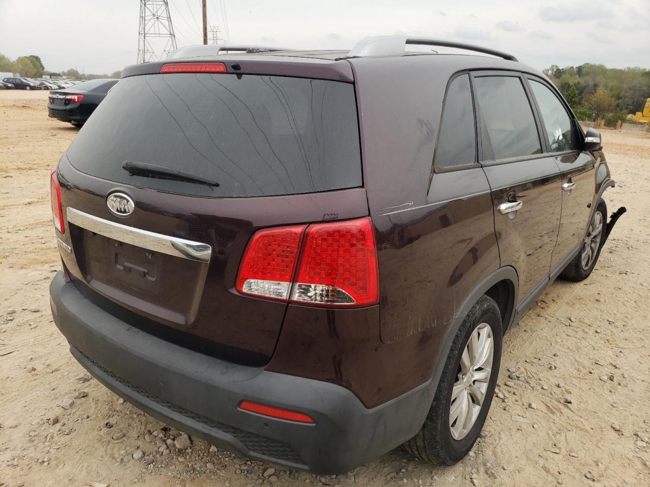 Photo 4 from auction – 2011 KIA SORENTO BA with VIN 5XYKT4A28BG156887
