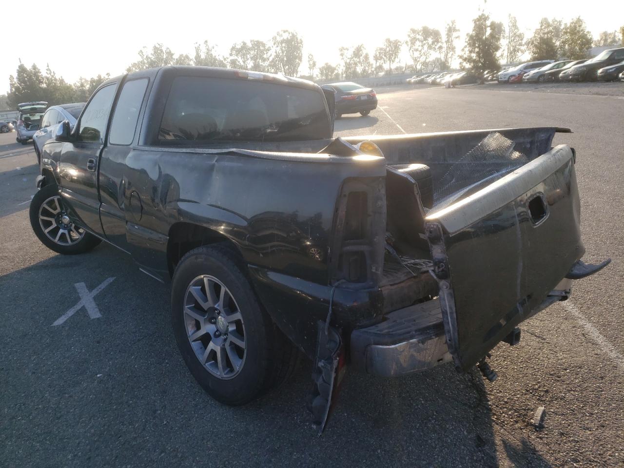 Photo 3 from auction – 2004 CHEVROLET 1500 with VIN 2GCEC19V441105717