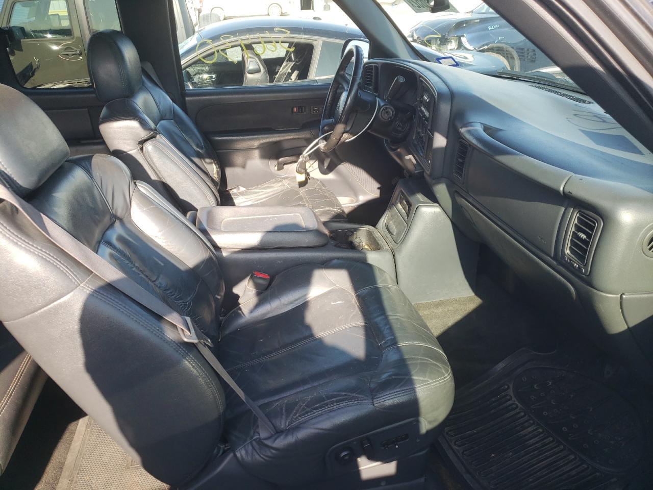 Photo 5 from auction – 2001 CHEVROLET silverado with VIN 2GCEC19T911164448