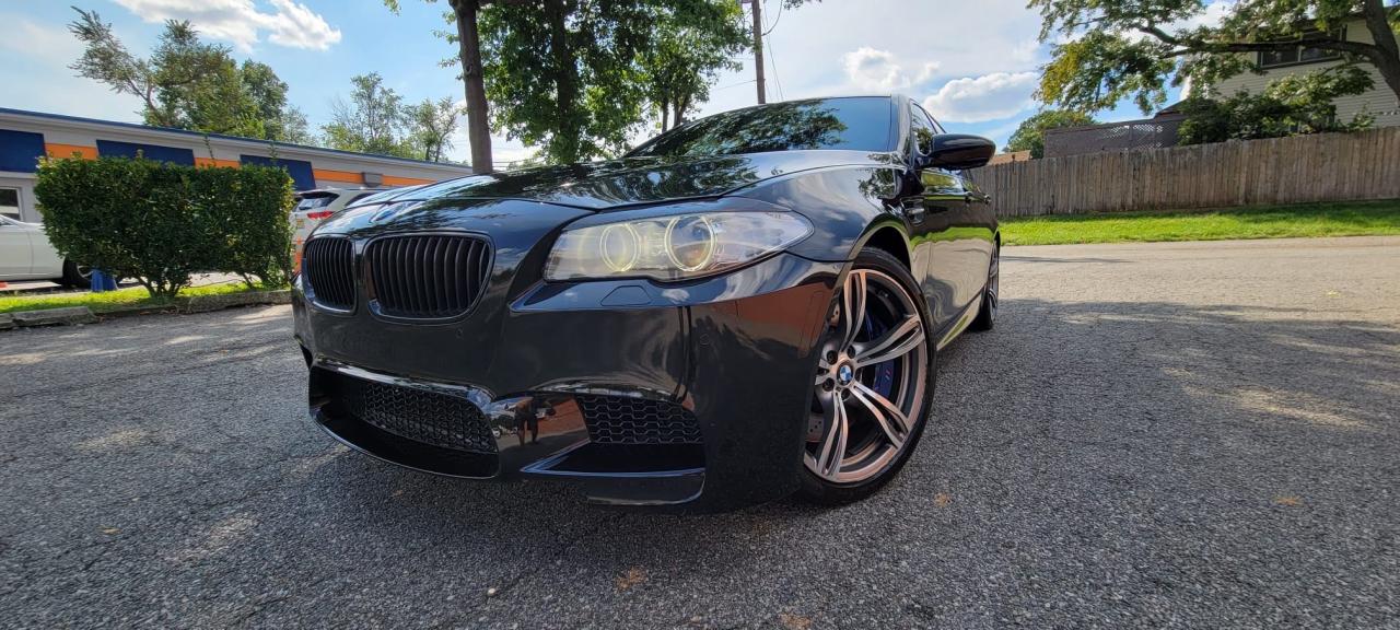 Photo 2 from auction – 2013 BMW M5 with VIN WBSFV9C59DD095446