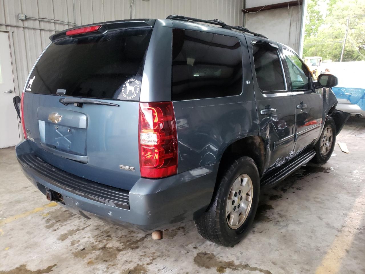 Photo 4 from auction – 2010 CHEVROLET TAHOE C150 with VIN 1GNUCBE06AR117521
