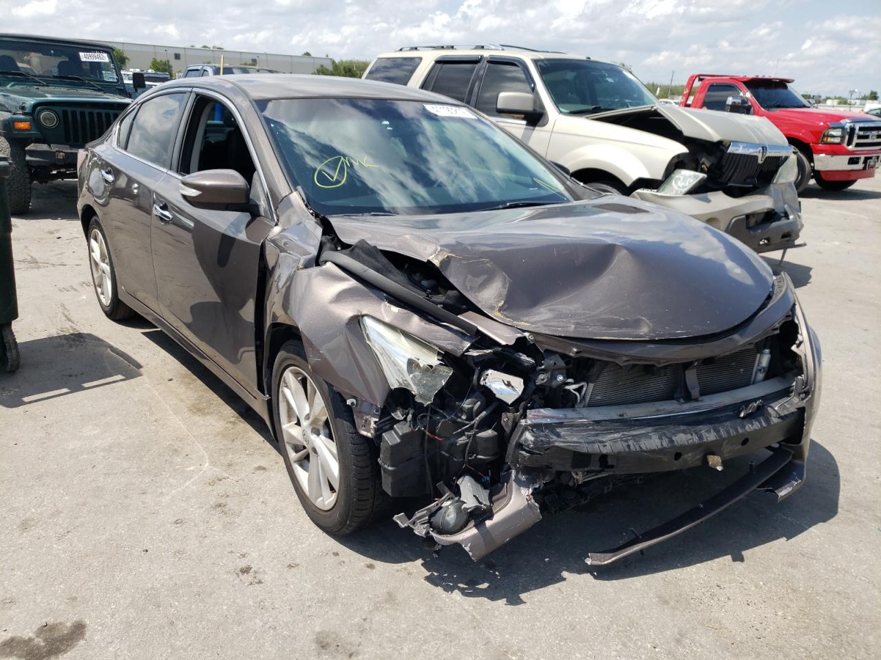 NISSAN ALTIMA 2.5 2015 with VIN 1N4AL3AP7FN395501 - Photo from auction