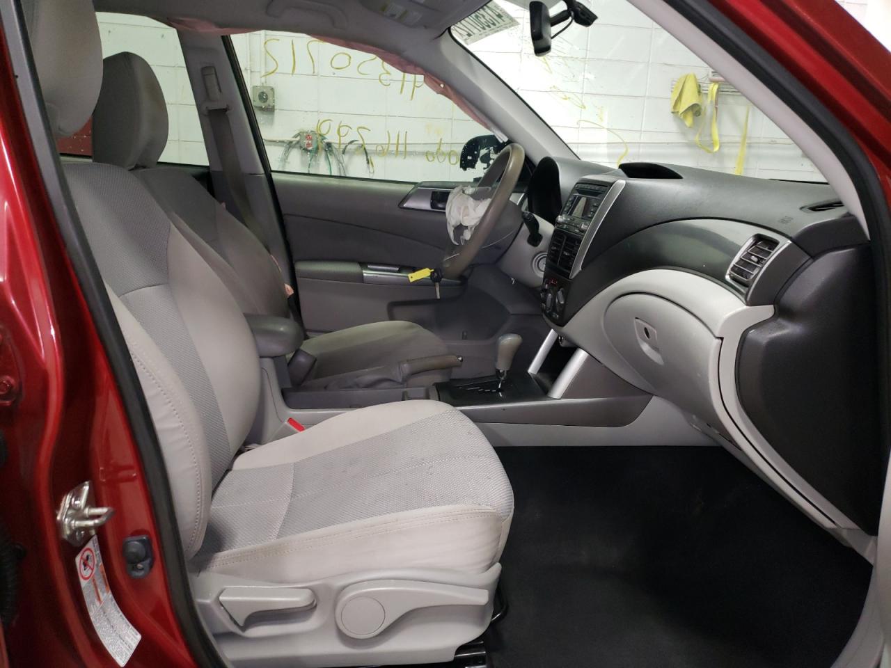 Photo 5 from auction – 2012 SUBARU FORESTER 2 with VIN JF2SHABC8CH464952