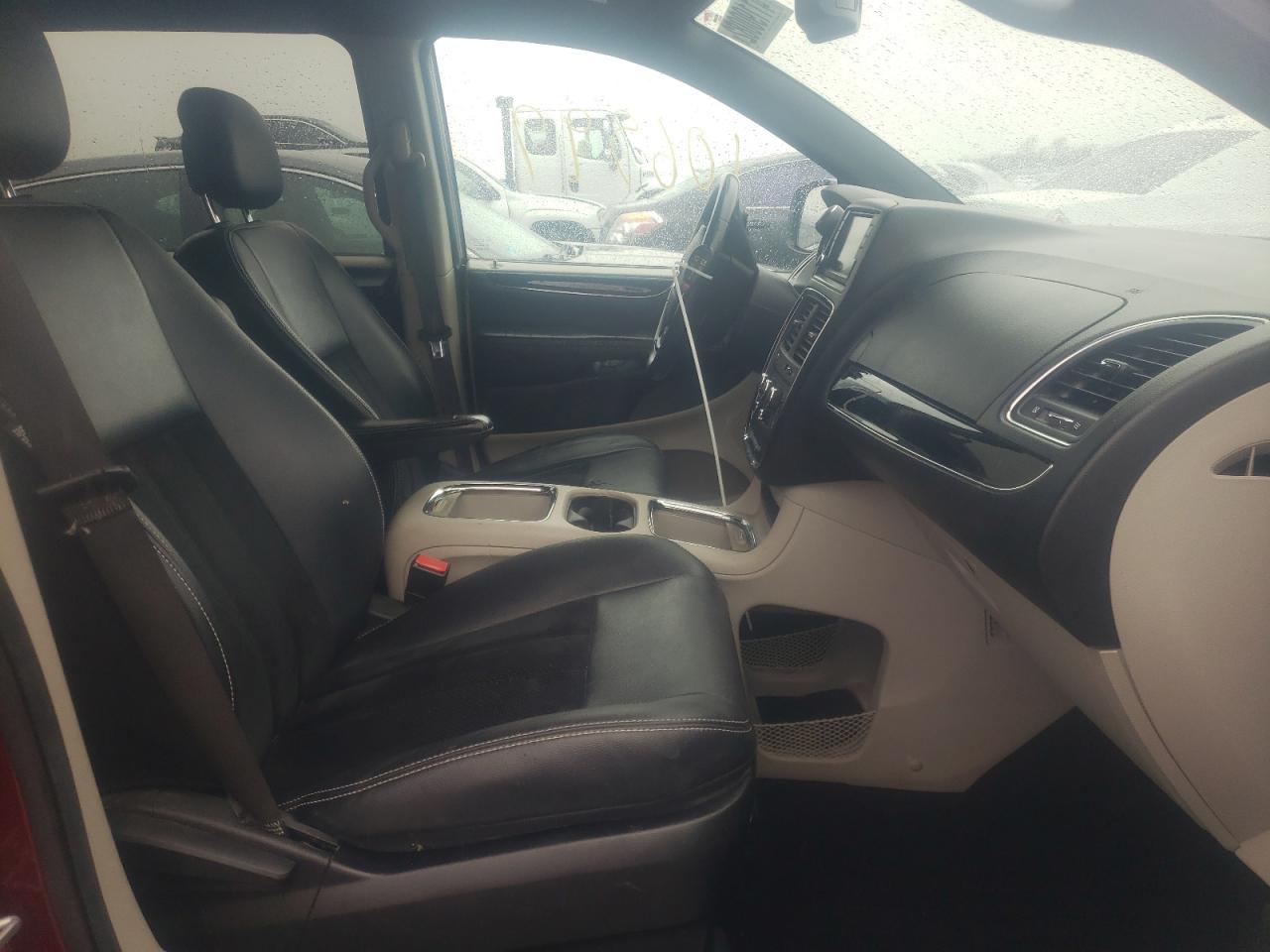 Photo 5 from auction – 2017 DODGE GRAND CARA with VIN 2C4RDGCG3HR864426