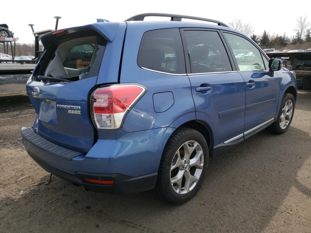 Photo 4 from auction – 2017 SUBARU FORESTER 2 with VIN JF2SJAWC1HH595503