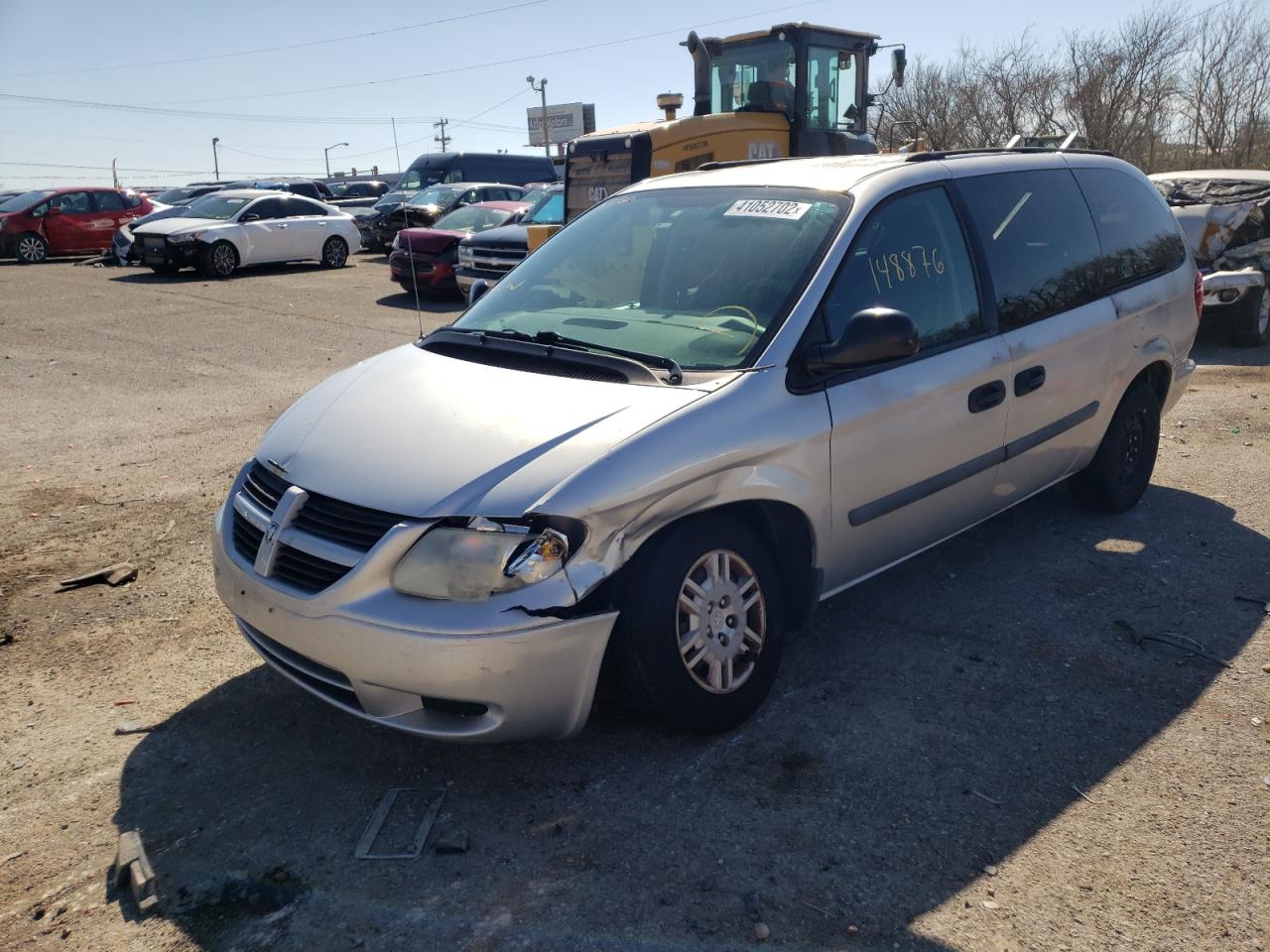 Photo 2 from auction – 2005 DODGE GRAND CARA with VIN 1D4GP24R85B188540