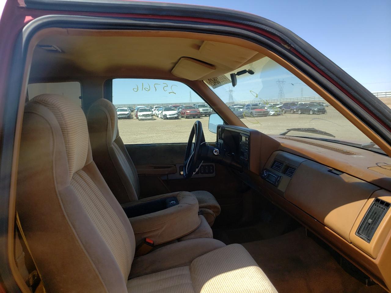Photo 5 from auction – 1990 CHEVROLET GMT-400 C1 with VIN 2GCEC19K2L1262019