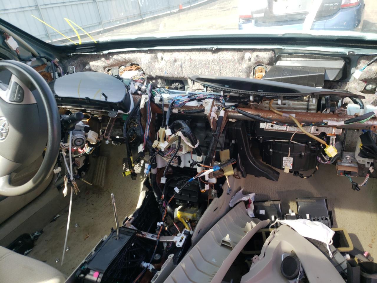 Photo 9 from auction – 2010 TOYOTA CAMRY BASE with VIN 4T4BF3EK7AR039196