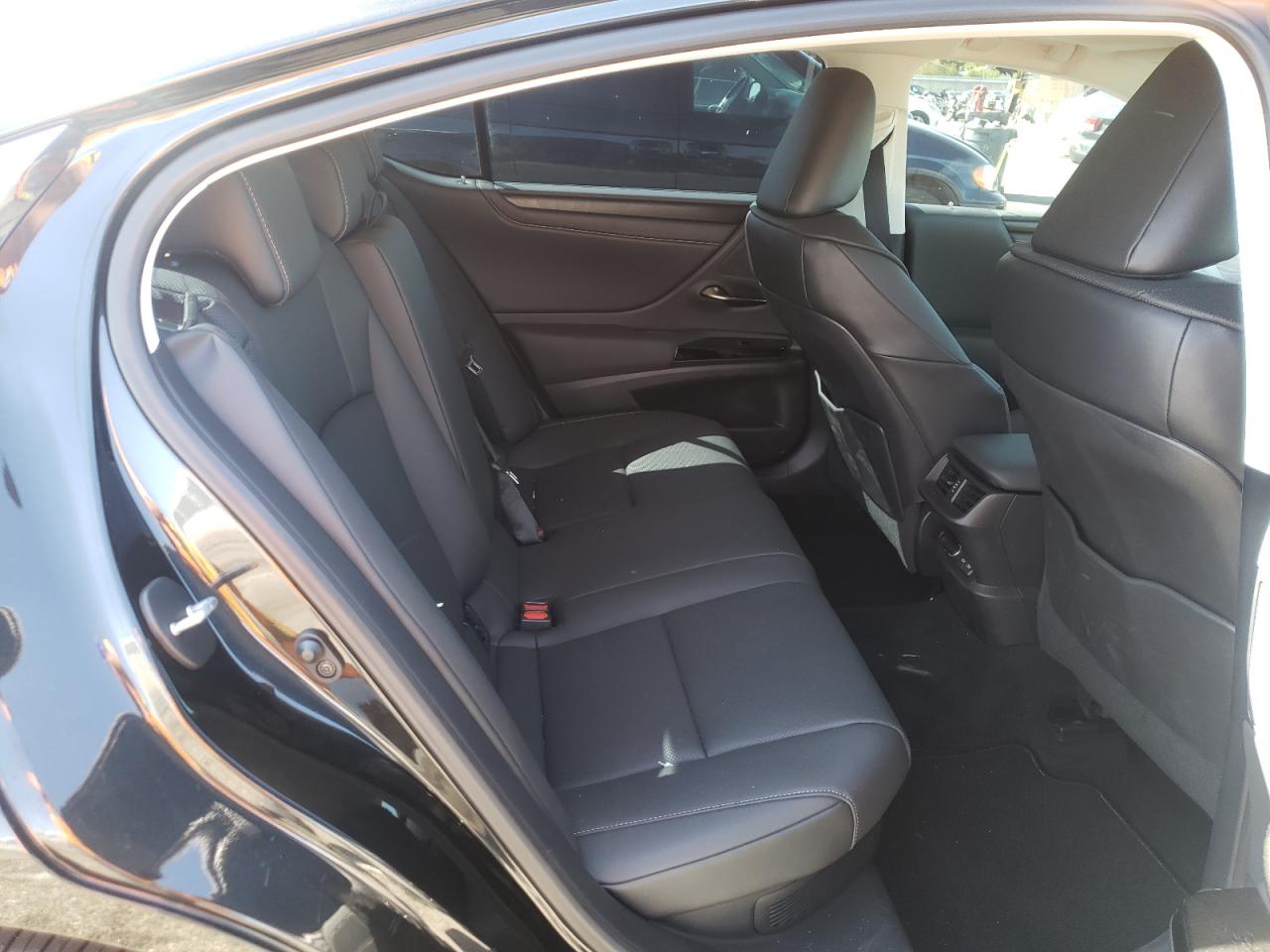 Photo 6 from auction – 2022 LEXUS ES 300H with VIN 58ADA1C1XNU017837