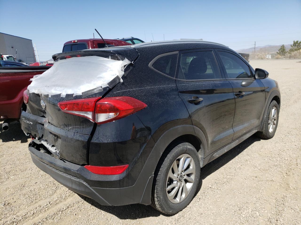 Photo 4 from auction – 2016 HYUNDAI TUCSON LIM with VIN KM8J33A4XGU230478