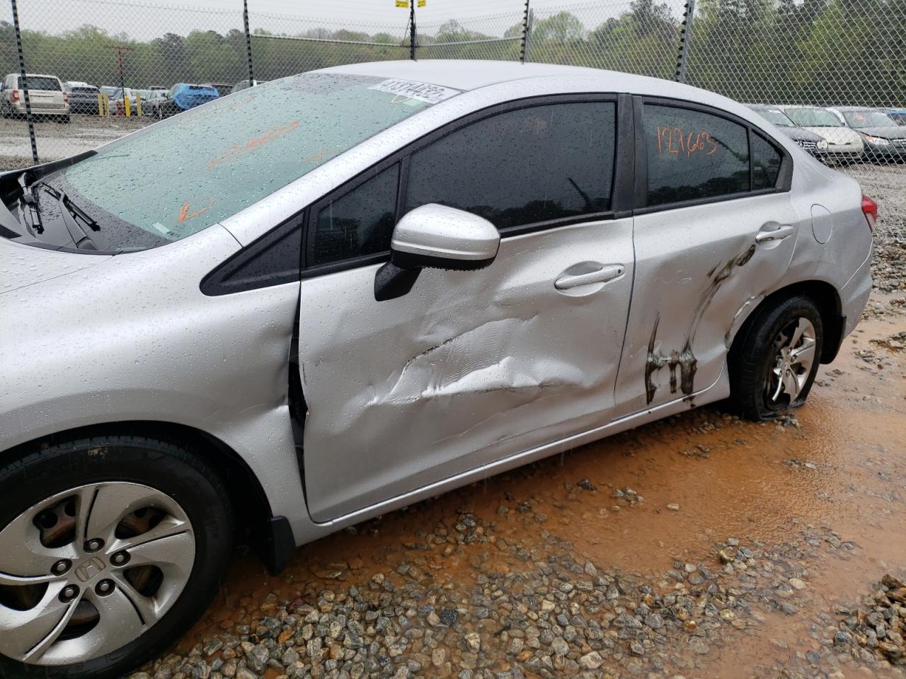 Photo 9 from auction – 2015 HONDA CIVIC LX with VIN 19XFB2F56FE101997