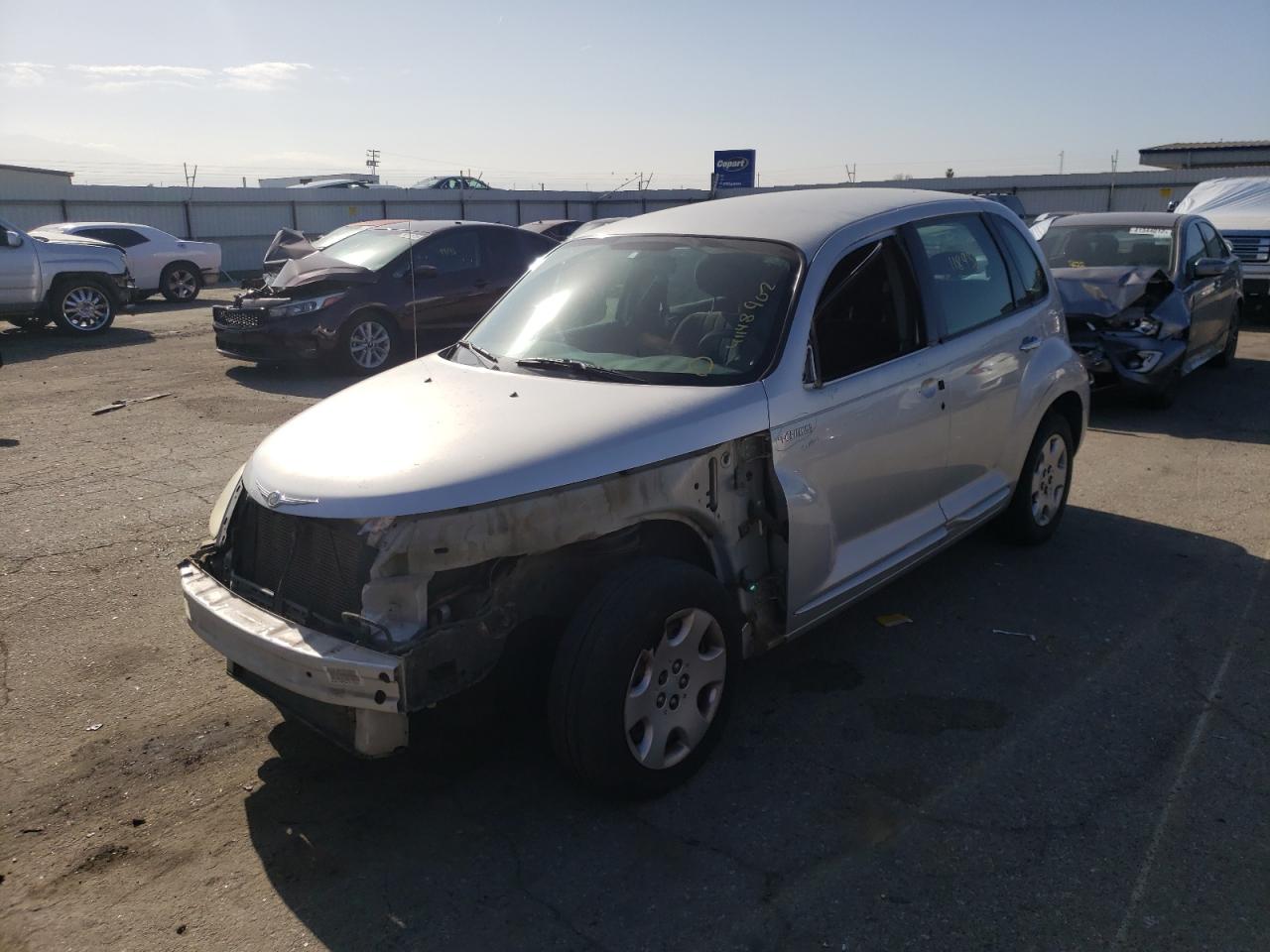 Photo 2 from auction – 2004 CHRYSLER PT CRUISER with VIN 3C4FY48B64T212569