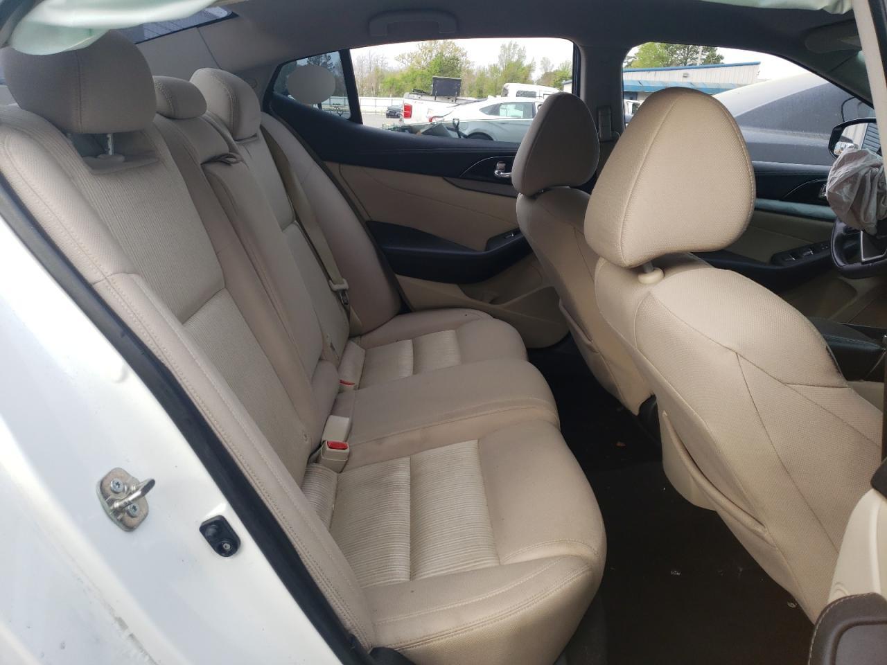 Photo 6 from auction – 2016 NISSAN MAXIMA 3.5 with VIN 1N4AA6AP0GC420047