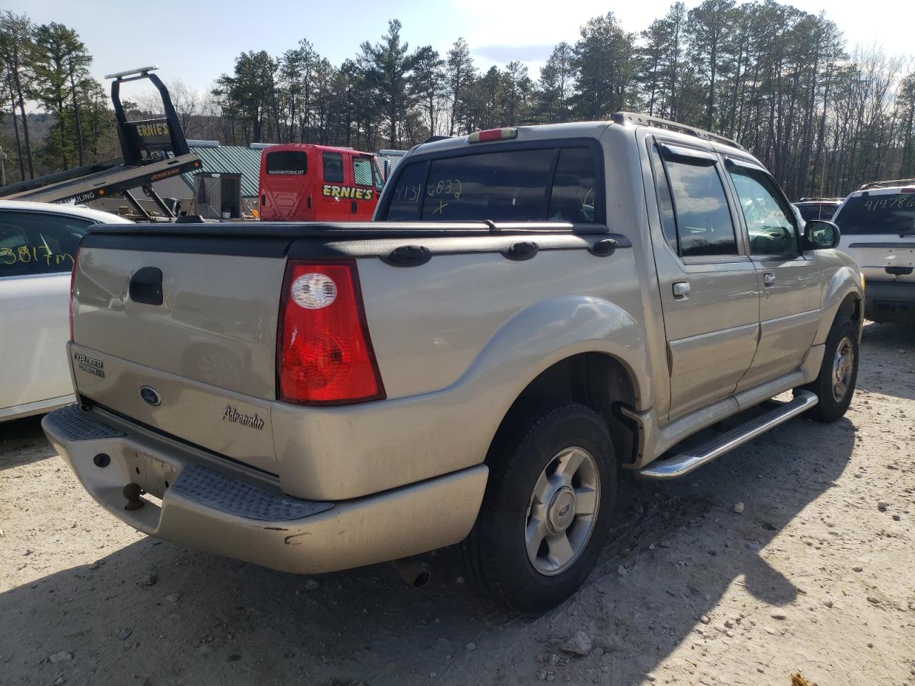 Photo 4 from auction – 2005 FORD EXPLORER S with VIN 1FMDU67K25UB49912