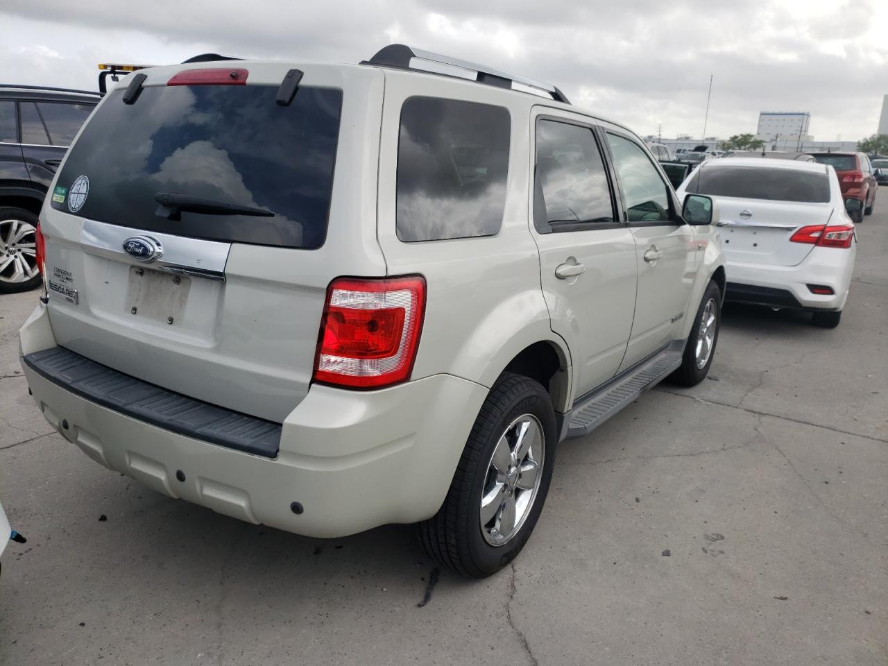 Photo 4 from auction – 2008 FORD ESCAPE LIM with VIN 1FMCU041X8KD32995
