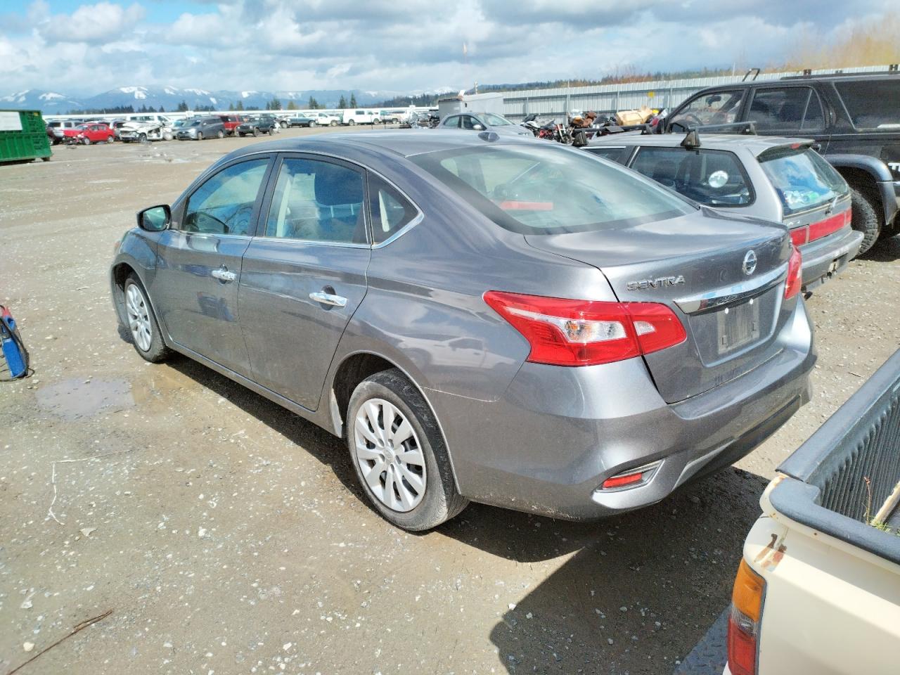 Photo 3 from auction – 2017 NISSAN SENTRA S with VIN 3N1AB7AP2HL720047