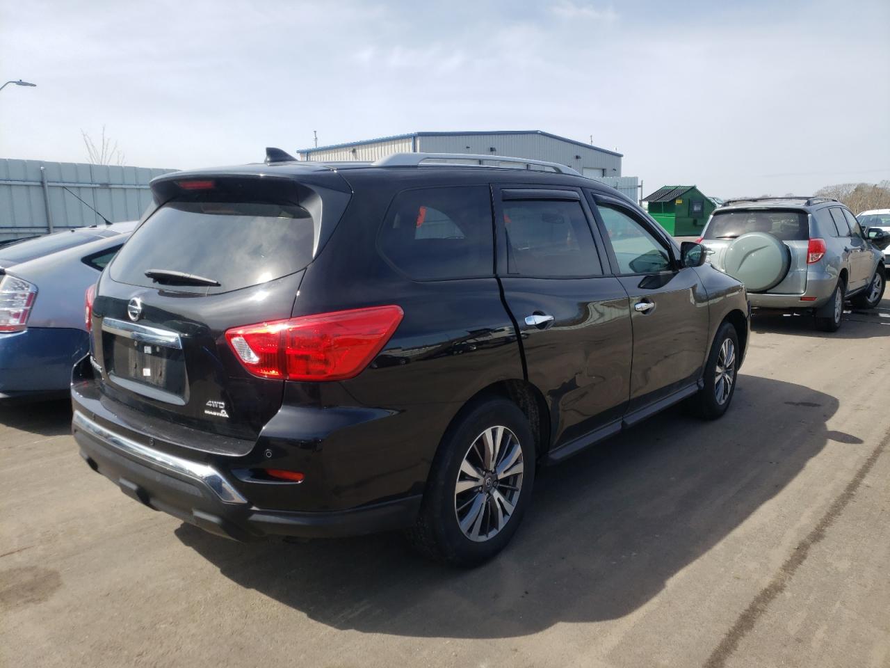 Photo 4 from auction – 2019 NISSAN PATHFINDER with VIN 5N1DR2MMXKC605088