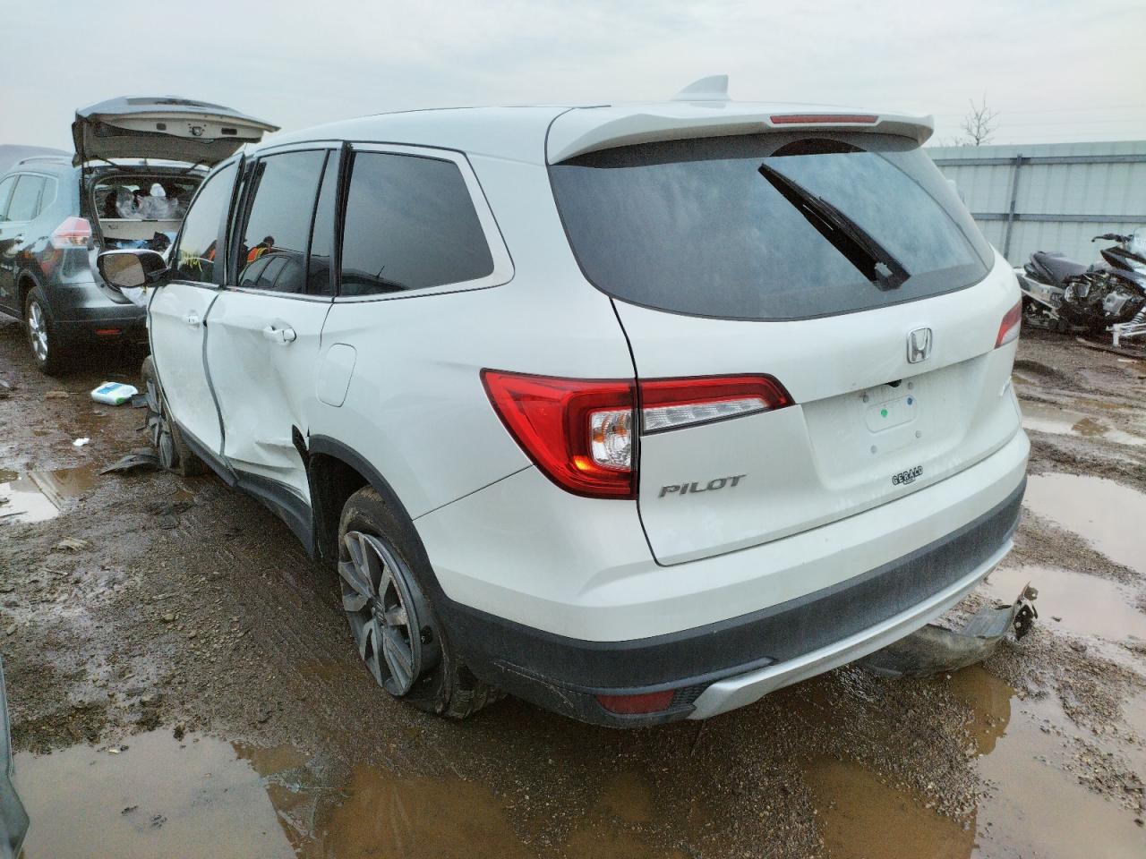 Photo 3 from auction – 2021 HONDA PILOT EX with VIN 5FNYF6H32MB087099