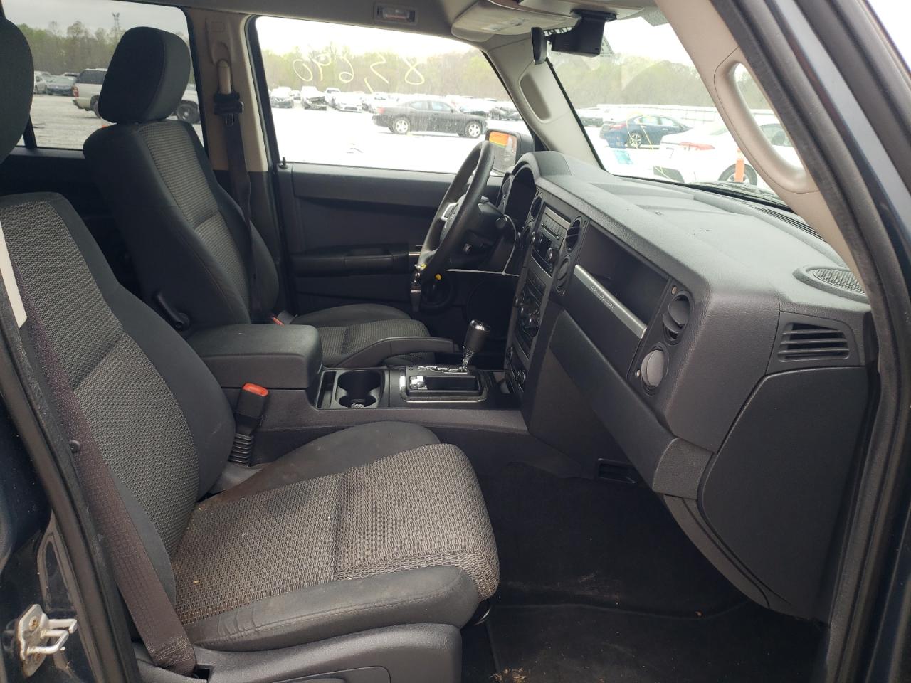 Photo 5 from auction – 2008 JEEP COMMANDER with VIN 1J8HG48N38C126121