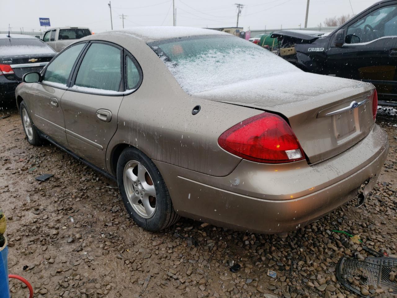 Photo 3 from auction – 2002 FORD TAURUS SES with VIN 1FAFP55272G244533