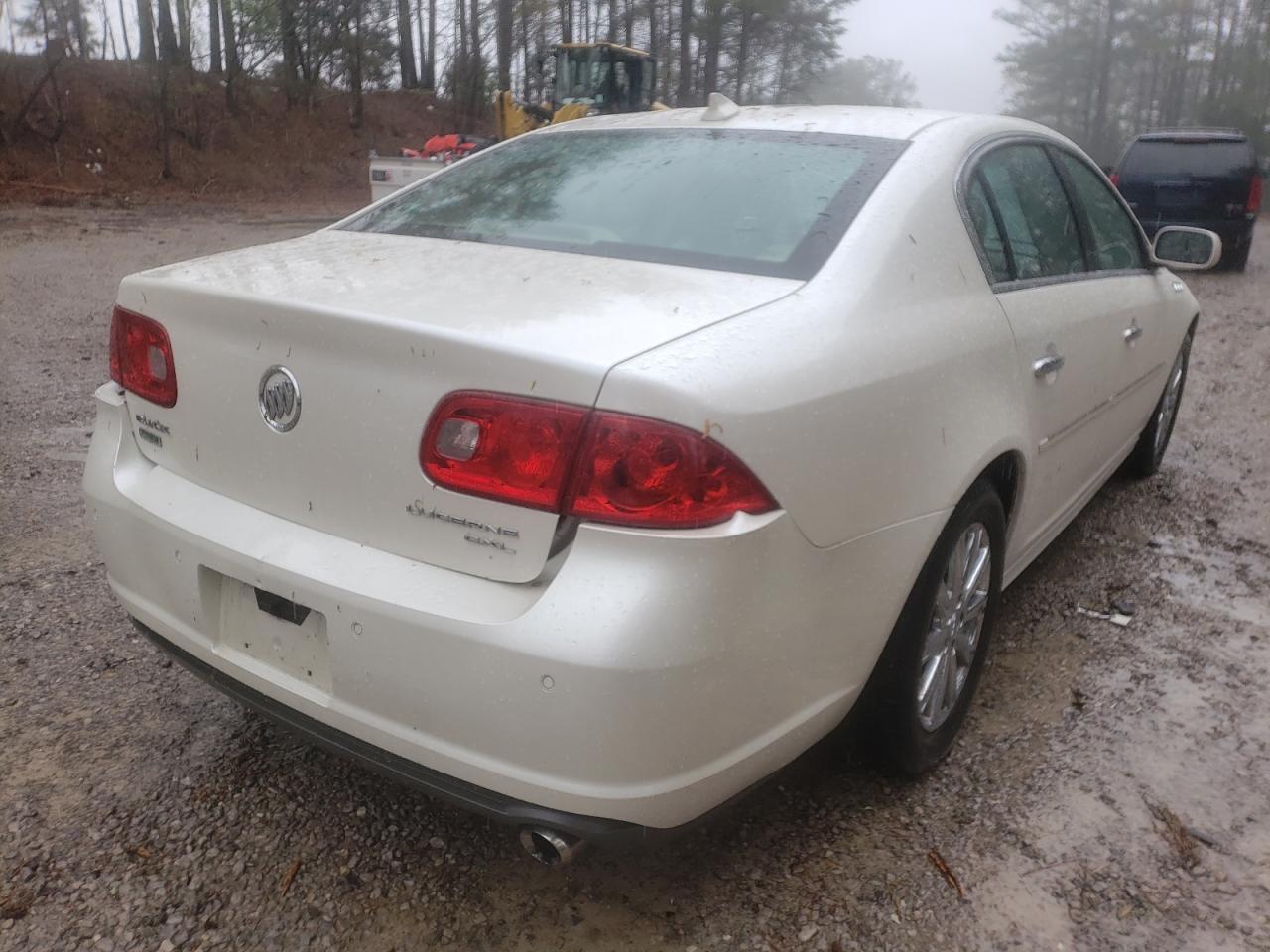 Foto 4 de la subasta – 2011 BUICK LUCERNE CX con VIN 1G4HJ5EM5BU114897