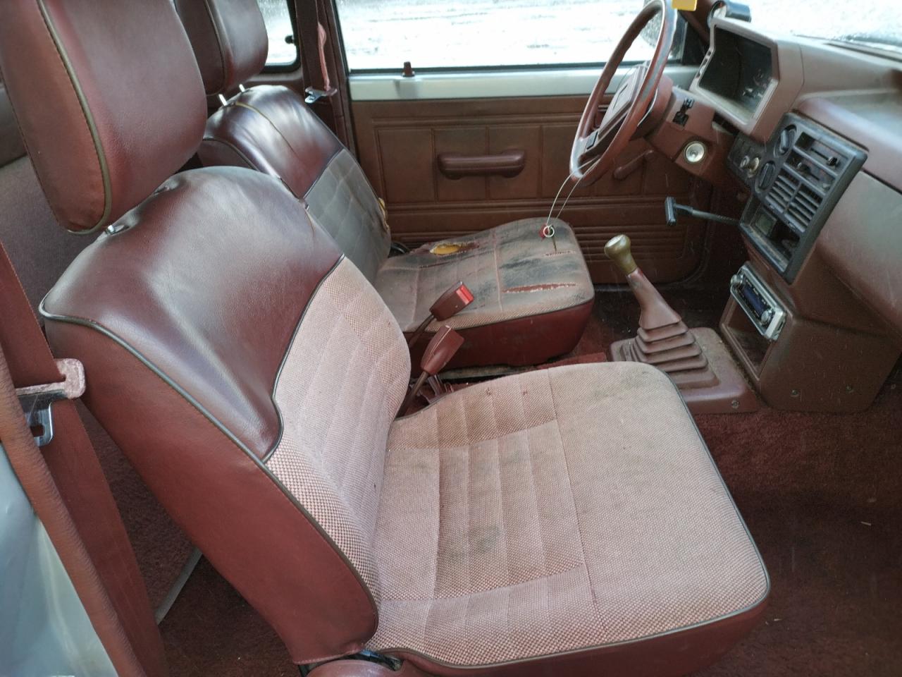Photo 5 from auction – 1987 MAZDA B2000 CAB with VIN JM2UF3112H0505764