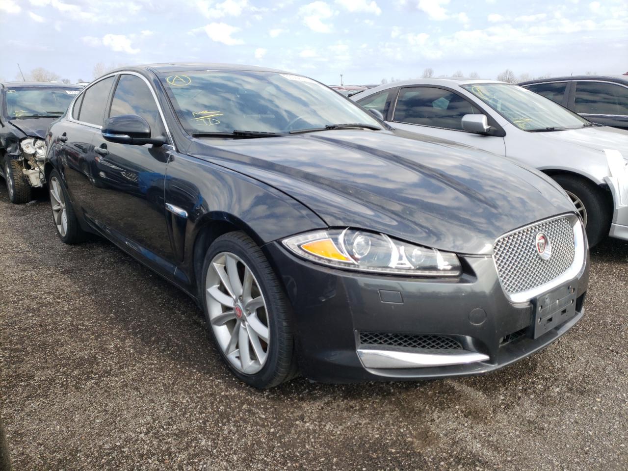 JAGUAR XF 2015 with VIN SAJXJ0EF7F8U81935 - Photo from auction