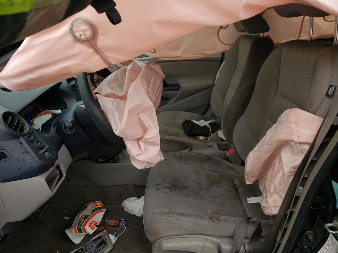 Photo 5 from auction – 2010 HONDA INSIGHT LX with VIN JHMZE2H56AS037448