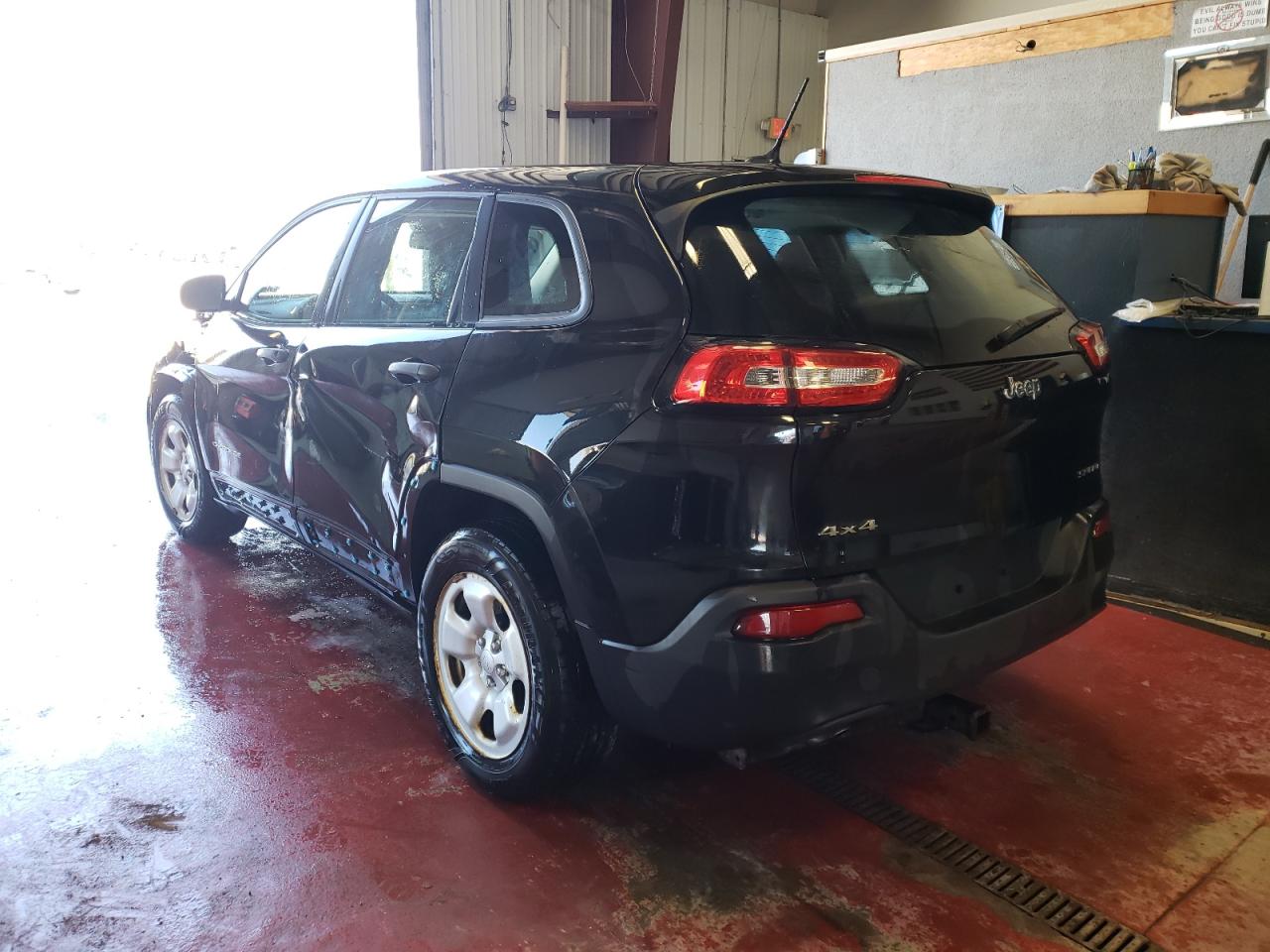 Photo 3 from auction – 2015 JEEP CHEROKEE S with VIN 1C4PJMAB7FW776196