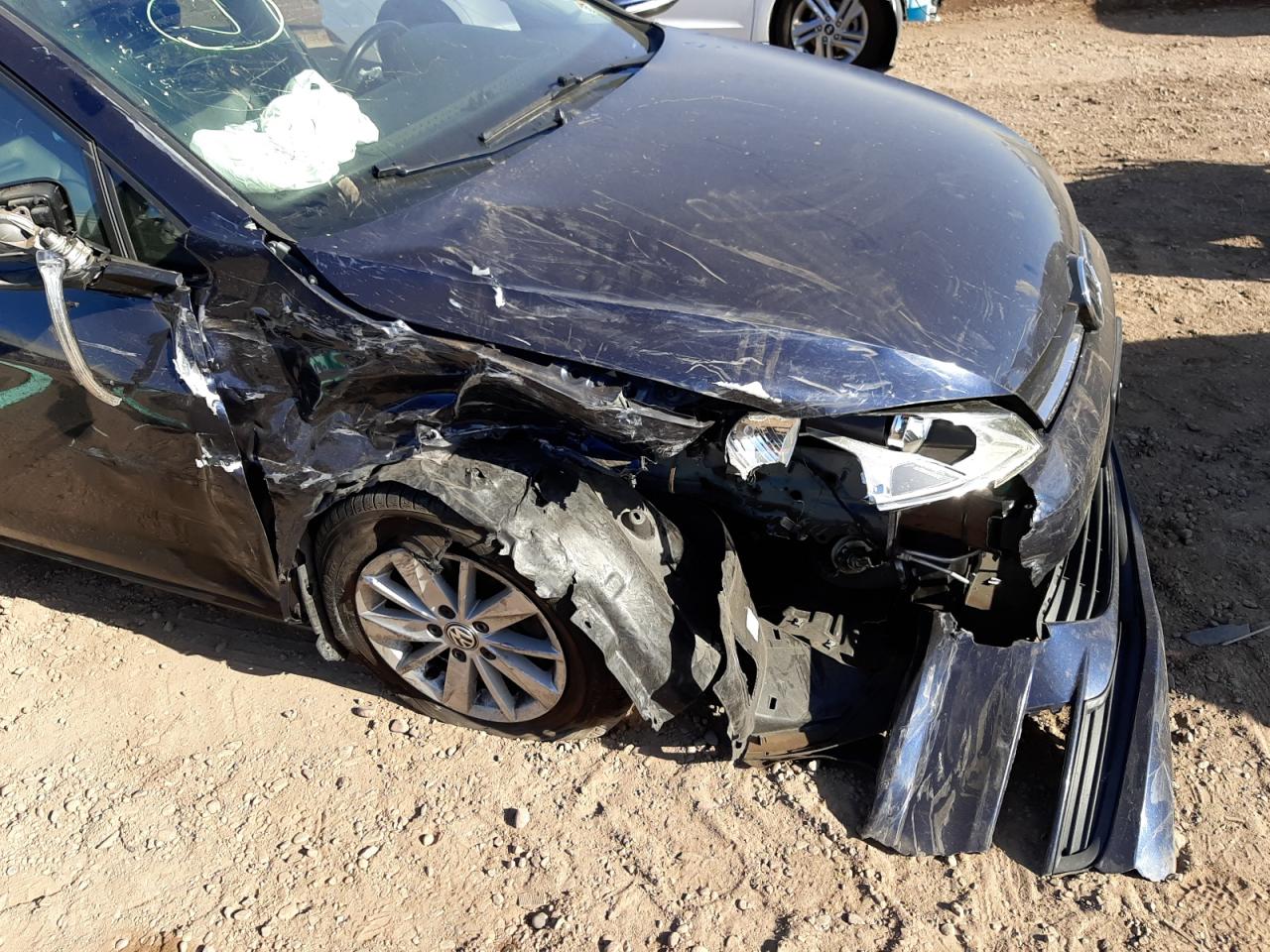 Photo 9 from auction – 2015 VOLKSWAGEN GOLF with VIN 3VW217AU5FM027889