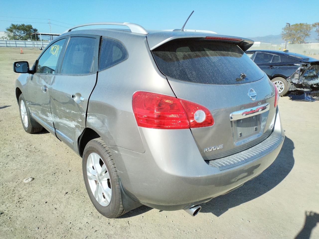 Photo 3 from auction – 2012 NISSAN ROGUE S with VIN JN8AS5MT9CW606144