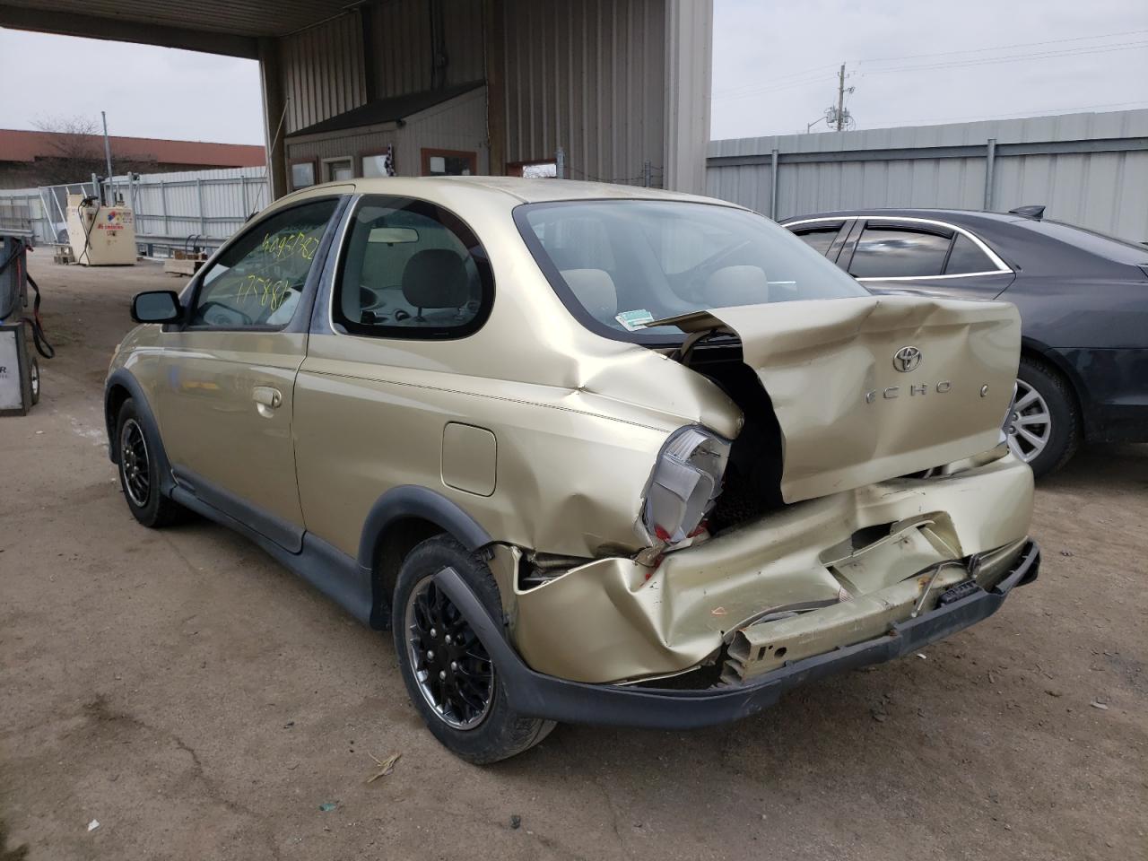 Photo 3 from auction – 2000 TOYOTA ECHO with VIN JTDAT123XY0067855