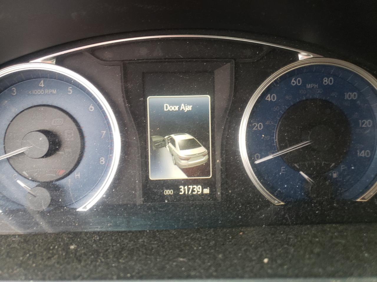 Photo 8 from auction – 2016 TOYOTA CAMRY with VIN 4T1BF1FK5GU505102