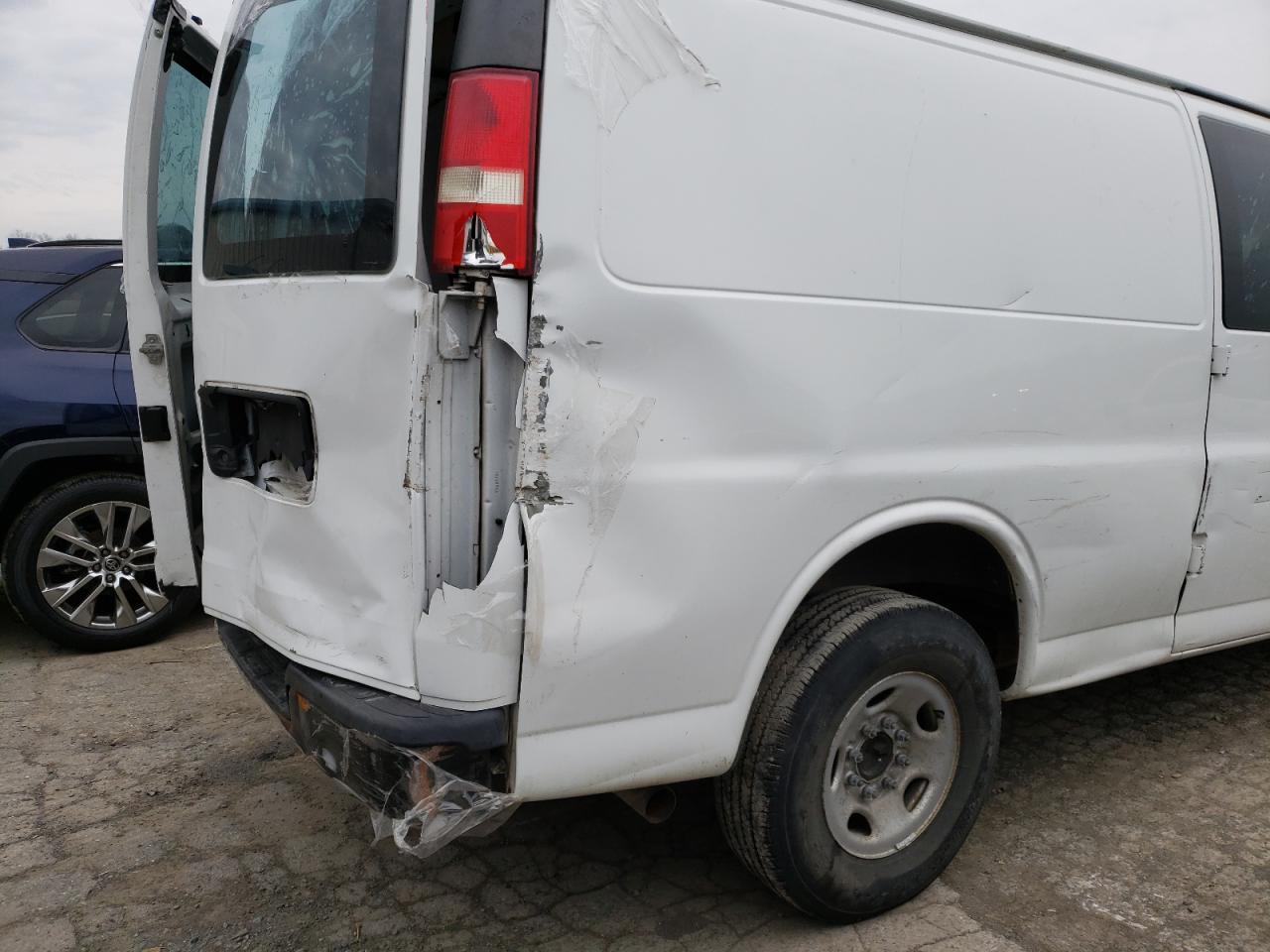 Photo 9 from auction – 2013 CHEVROLET EXPRESS G2 with VIN 1GCWGGBA7D1157075