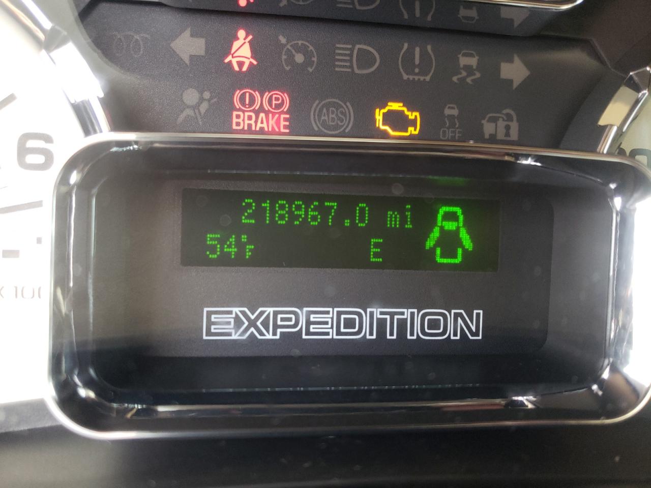Photo 8 from auction – 2012 FORD EXPEDITION with VIN 1FMJK1H52CEF10180