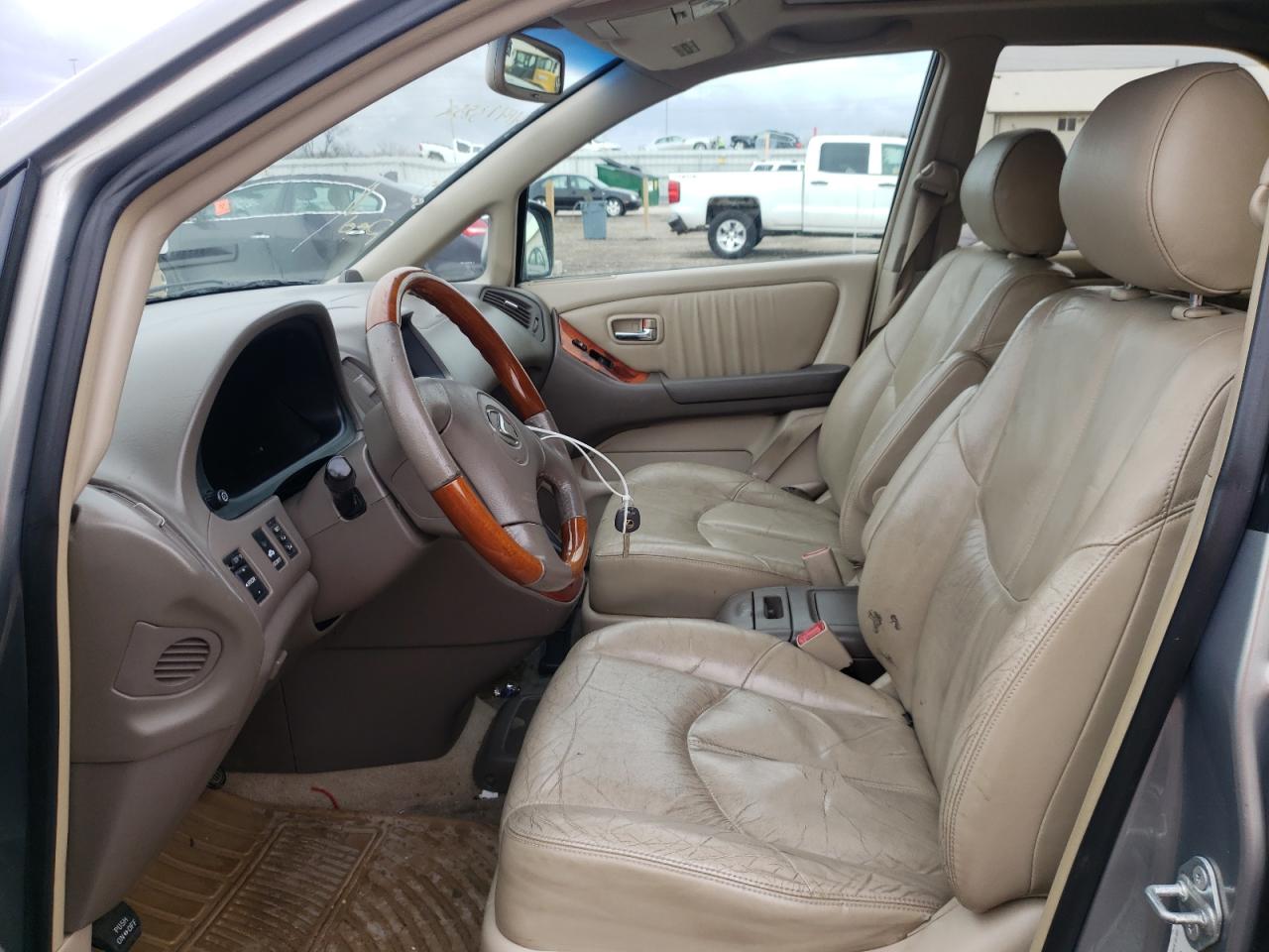 Photo 5 from auction – 2003 LEXUS RX 300 with VIN JTJHF10U530316182