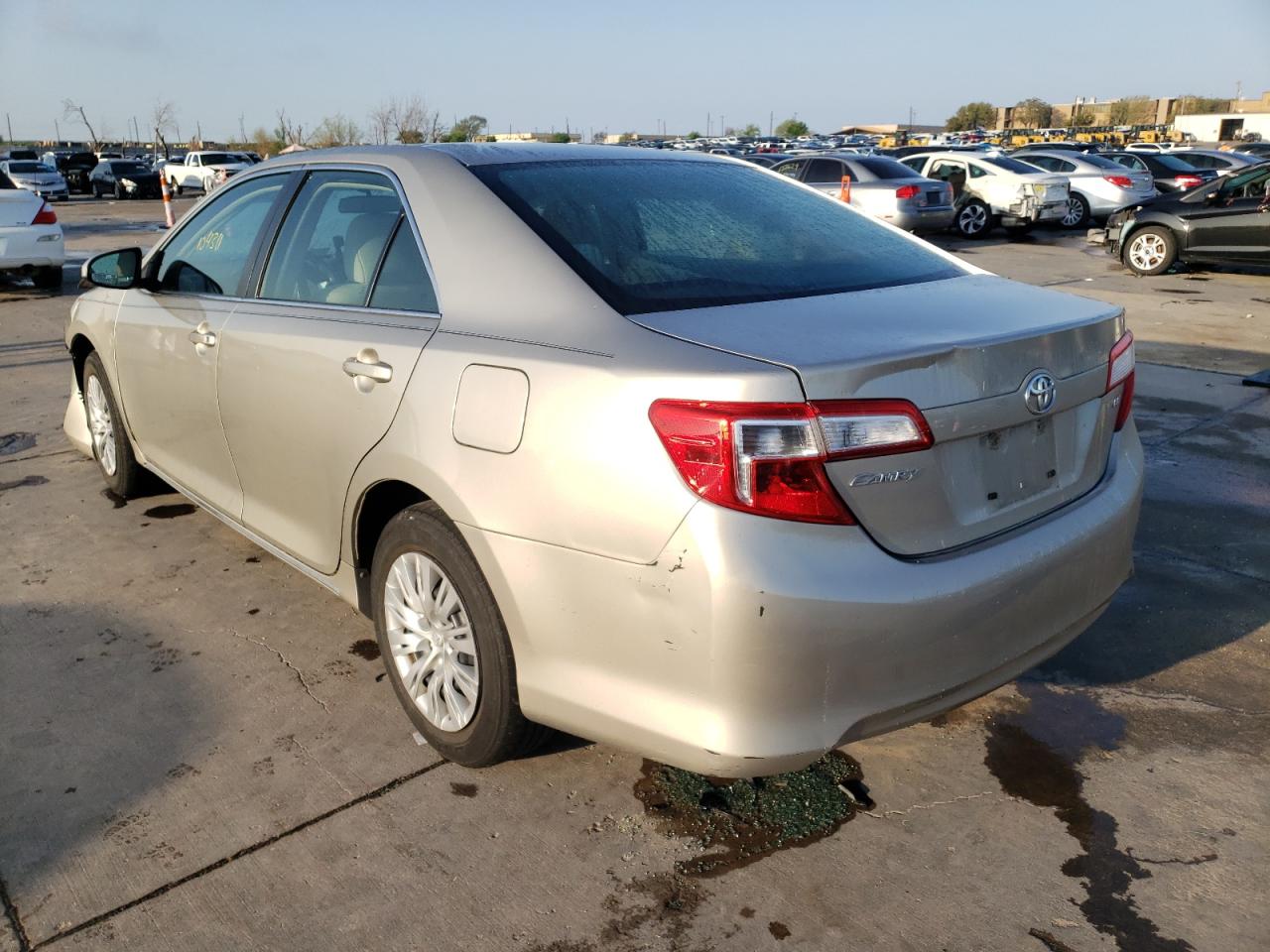 Photo 3 from auction – 2014 TOYOTA CAMRY L with VIN 4T1BF1FK1EU306691